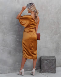 Robe de soirée élégante et féminine en satin Jessa - Séduisante et stylée