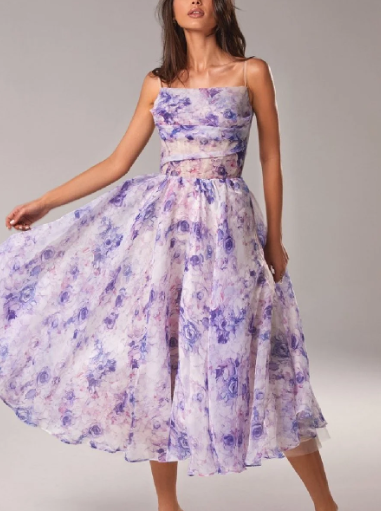 Robe d'été pour femmes, chic et confortable, avec un élégant col en V