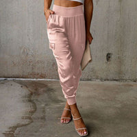 Élégant pantalon cargo pour femme à l'aspect satiné - style décontracté confortable avec taille élastiquée et poches pratiques à porter tous les jours