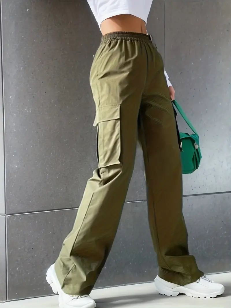 Pantalon cargo élégant pour femmes - vêtements décontractés verts à la mode pour toutes les occasions - pantalon confortable et fonctionnel