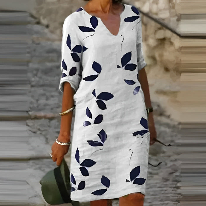 Robe d'été élégante avec imprimé feuilles vertes pour un look rafraîchissant