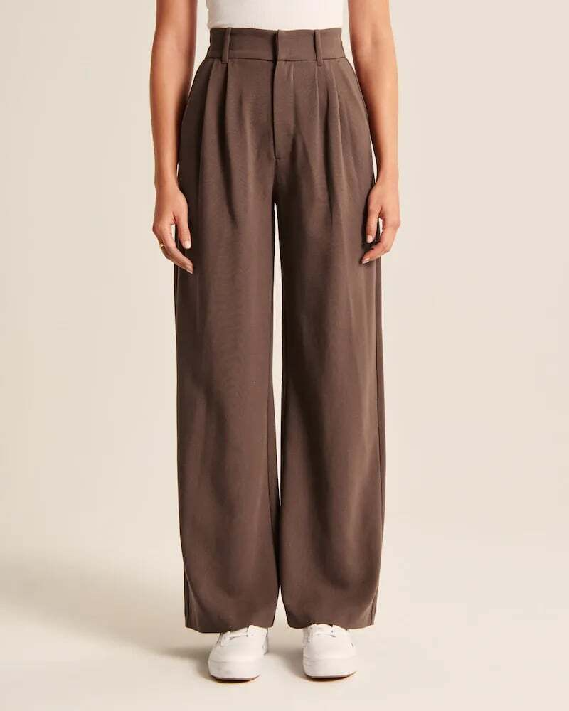 Pantalon féminin élégant à haute assise avec ceinture - Parfait pour les styles décontracté et professionnel