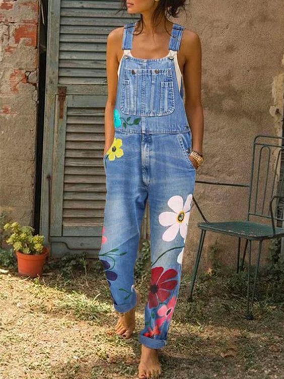 Salopette en denim élégante pour femmes avec imprimé floral et poches pratiques - parfaite combinaison décontractée à porter tous les jours
