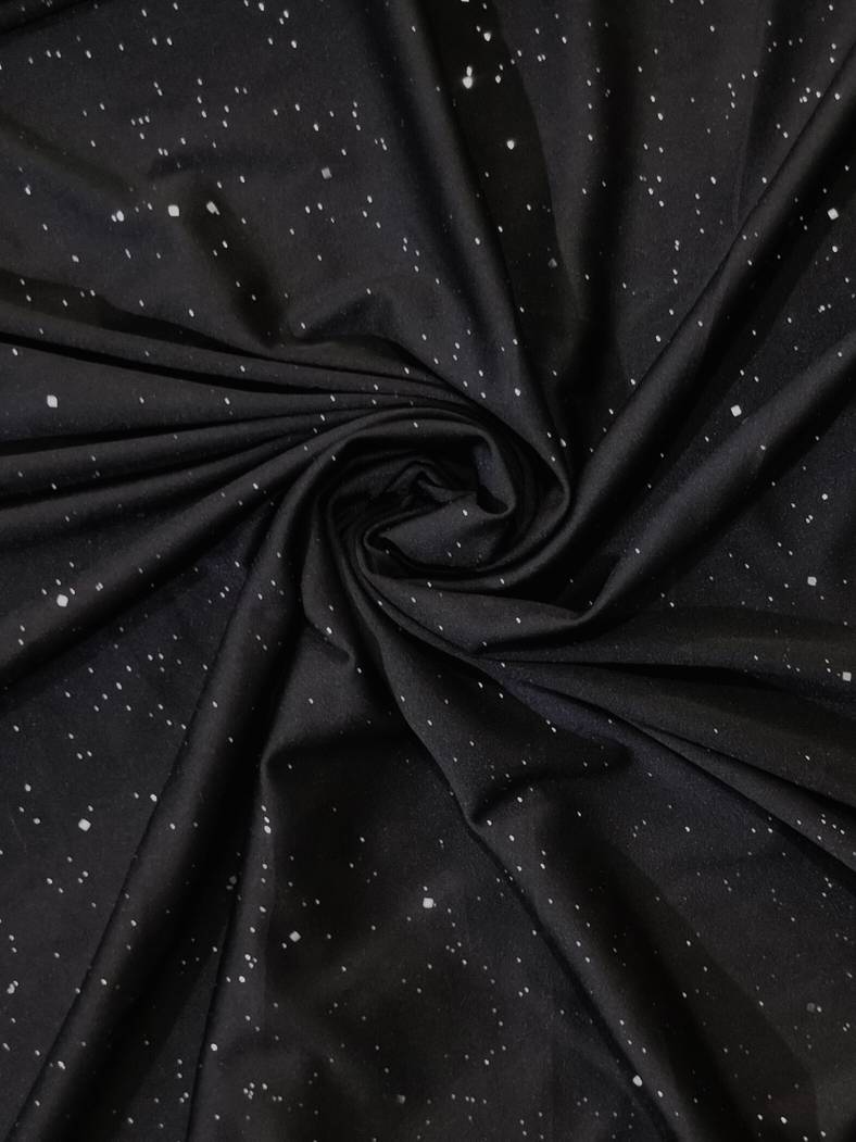 Pantalon flare noir brillant pour femmes - tendance et élégance