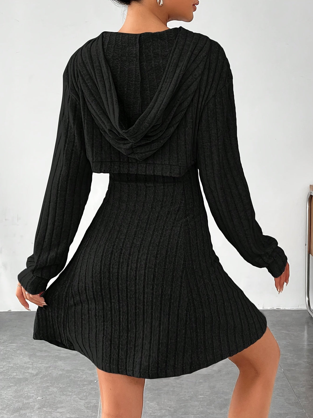 Robe pull-over côtelée avec découpe pour femmes