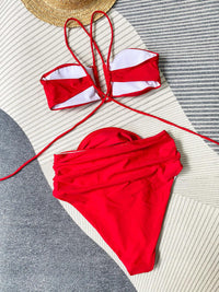 Seiße Frauen Bügel-Bikini mit Blumenmuster und eleganter Halter-Optik