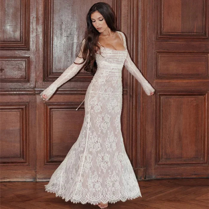 Robe longue élégante avec cordon sophistiqué et détails en dentelle - Ariella