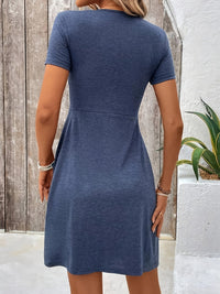 Chemise chic A-Line avec devant torsadé et ceinture en V pour femmes