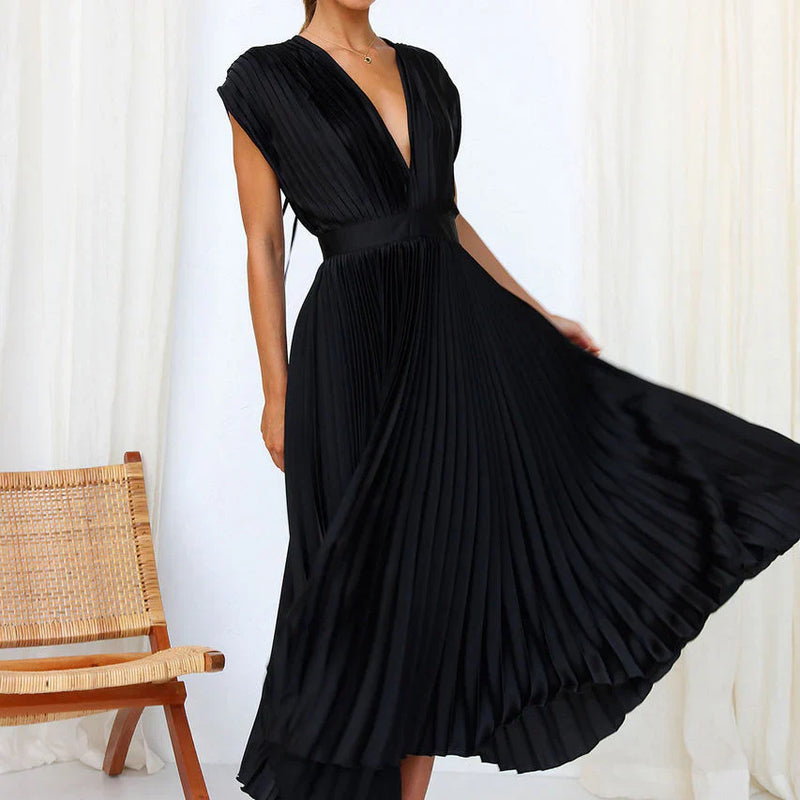 Stylish V-neck Dress for Women for a Chic and Elegant Look (Robe à col en V pour femmes pour un look chic et élégant)
