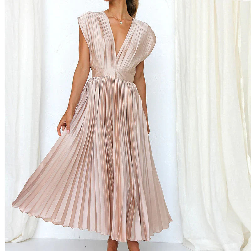 Stylish V-neck Dress for Women for a Chic and Elegant Look (Robe à col en V pour femmes pour un look chic et élégant)