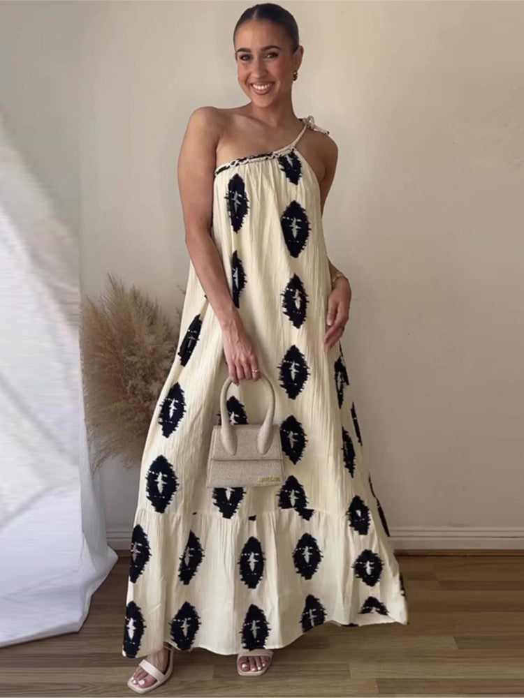 Élégante robe midi asymétrique de Meier pour une soirée tranquille
