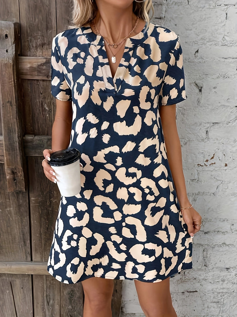 Robe chic à col en V pour femmes avec manches courtes et imprimé léopard