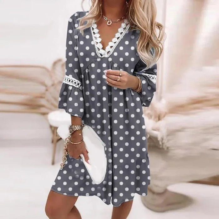 Robe élégante à motif floral avec décolleté en V