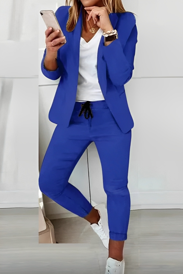 Ensemble blazer et jogging décontracté pour femmes - à la mode et confortable pour tous les jours