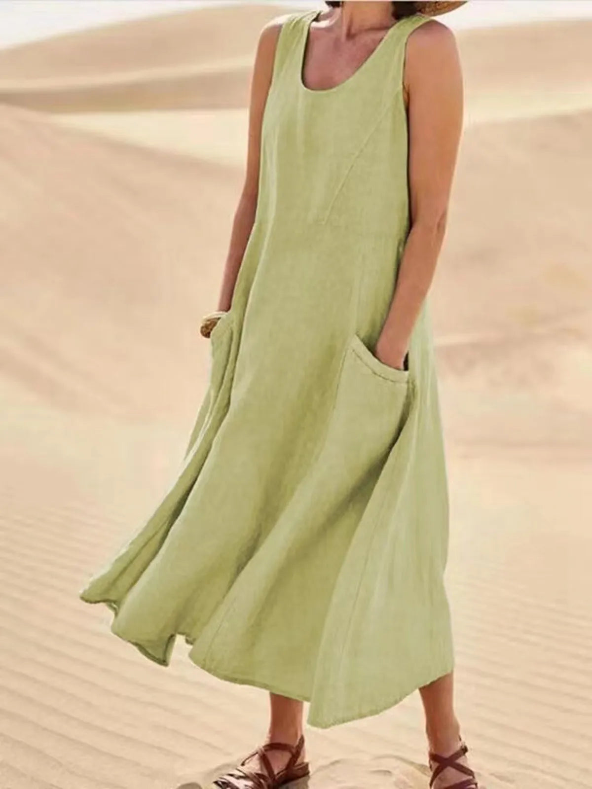 Chemisier féminin élégant sans manches et ample pour un look stylé