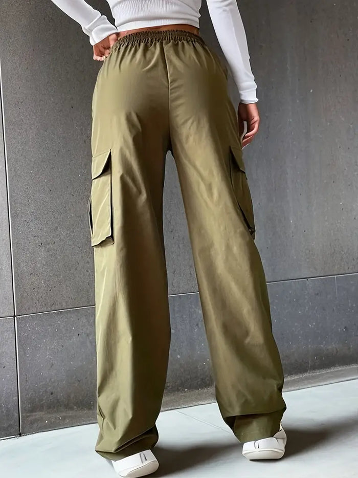 Pantalon cargo élégant pour femmes - vêtements décontractés verts à la mode pour toutes les occasions - pantalon confortable et fonctionnel