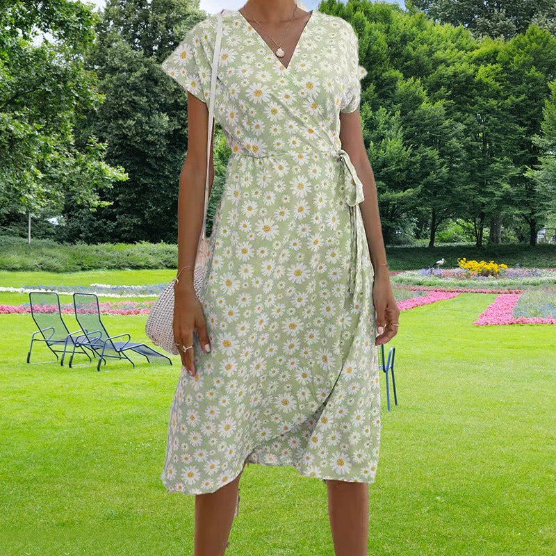 Robe midi Loved By You avec motif de marguerite passionnante