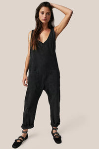 Salopette en jean pour femmes - coupe confortable avec de nombreuses poches pour un usage quotidien