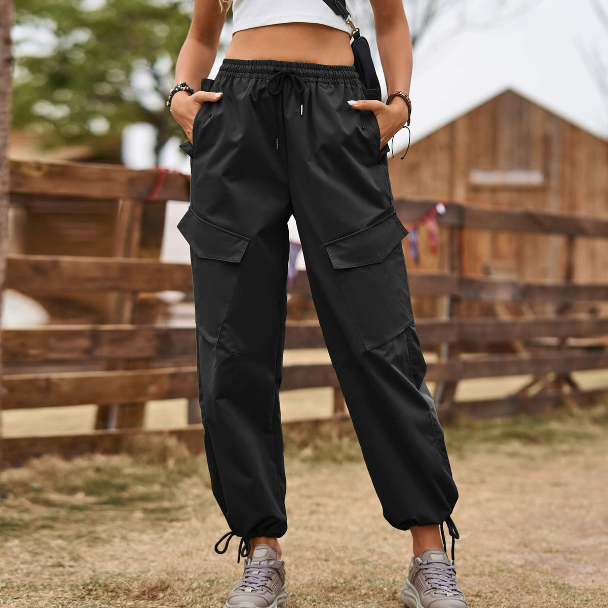 Pantalon cargo pour femmes - Pantalon utilitaire confortable et fonctionnel pour des aventures en plein air élégantes