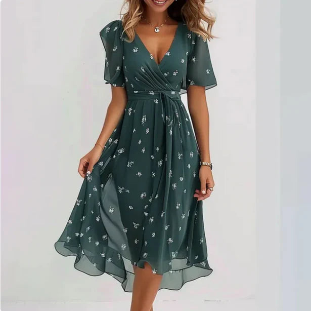 Élégante chemise en V pour femme, pour une soirée tranquille