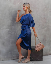 Robe de soirée élégante et féminine en satin Jessa - Séduisante et stylée