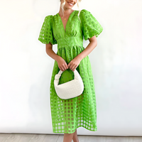 Robe midi élégante - Stylish Julie pour un look parfait