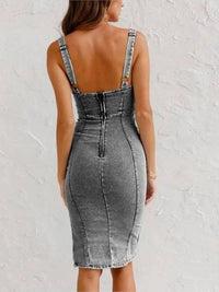 Perla Denim - Robe en denim élégante et décontractée avec bretelles réglables confortables