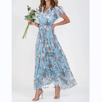 Robe longue élégante avec des manches papillon enchanteresses et un magnifique motif floral - Floral