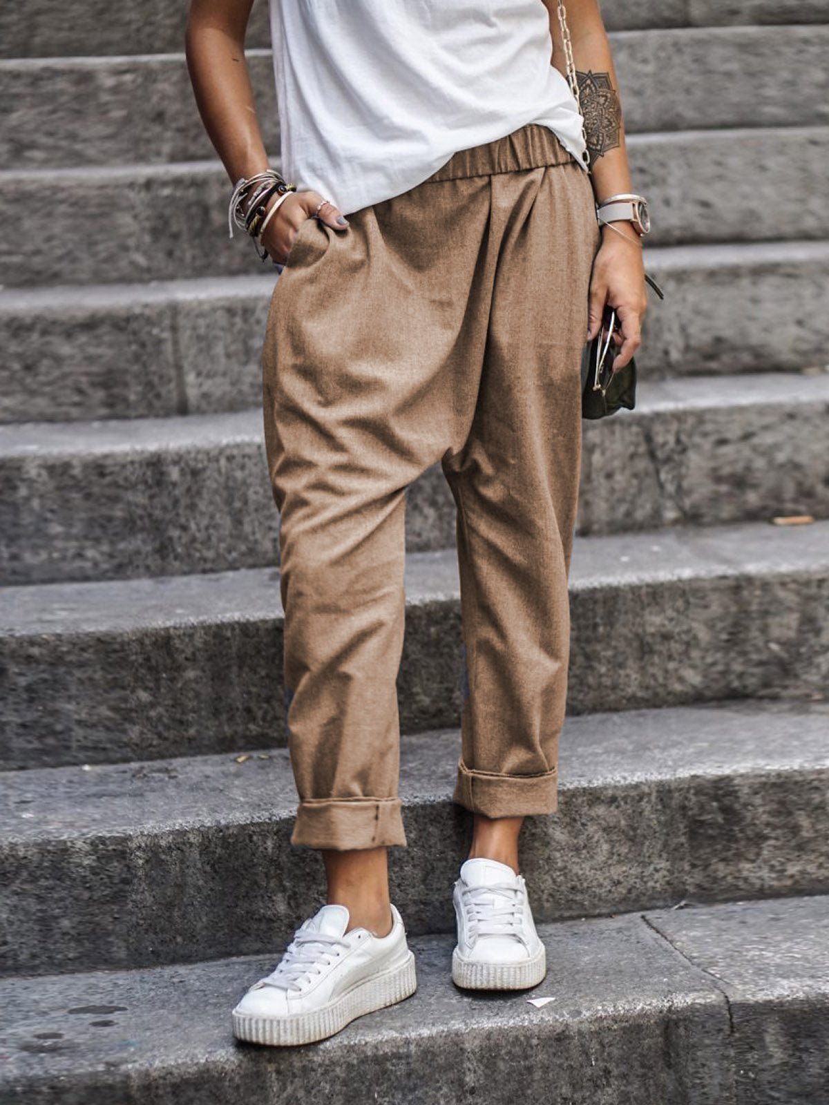 Pantalon femme fuselé en coton, élégant et confortable, pour un look décontracté et élégant