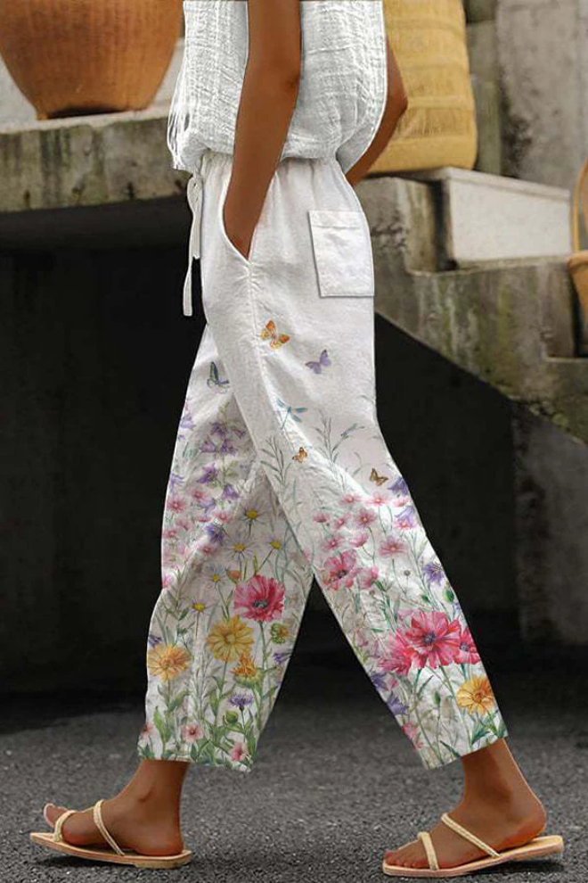 Élégant pantalon décontracté pour femmes avec un imprimé floral accrocheur - un vêtement d'intérieur confortable et aéré pour tous les jours